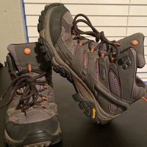 Merrell Moab Vibram Mid hiking Boots in Gray and Orange